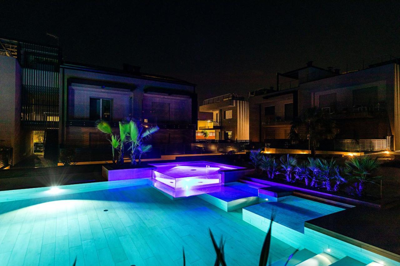 Апартаменты Una Terrazza Sul Lago A2 Con Piscina By Wonderful Italy Пескьера-дель-Гарда Экстерьер фото